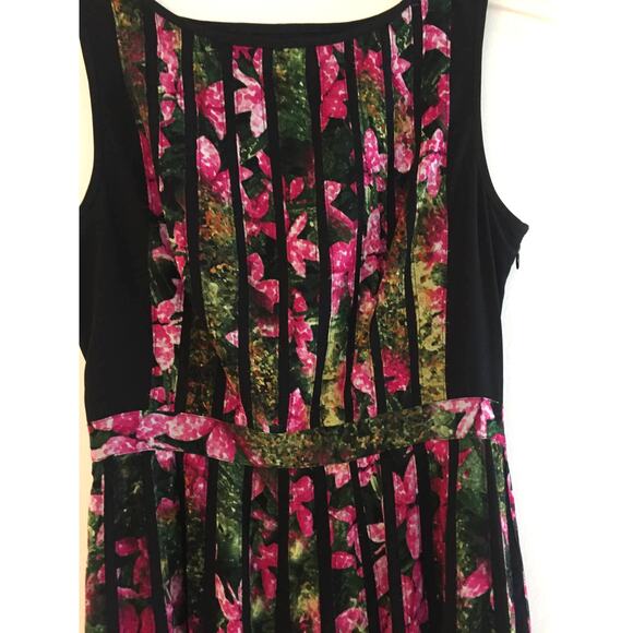 Adrianna Papell Black & Pink with Floral Chiffon Texture Sleeveless Dress Size 2 - Picture 4 of 10
